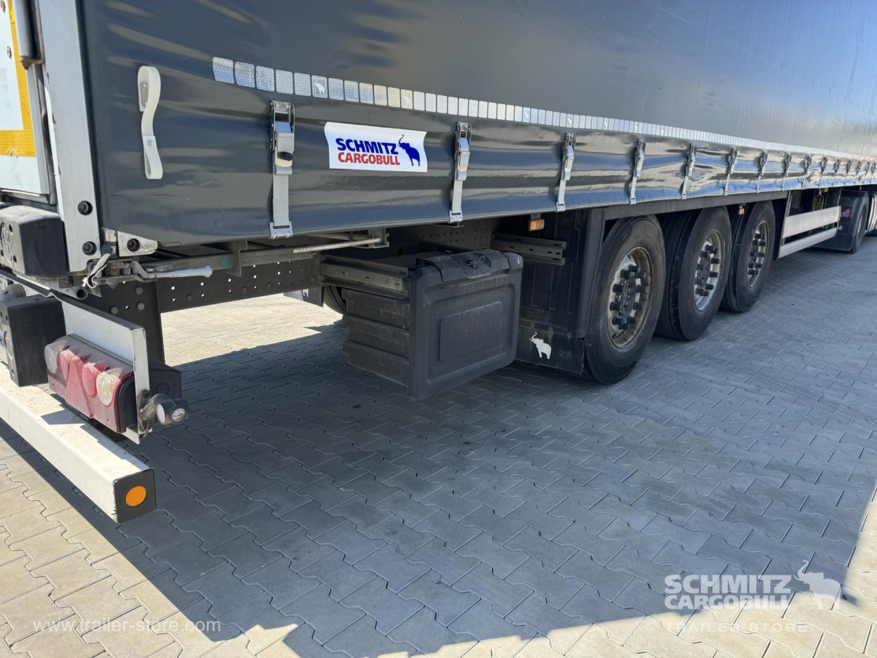Planenauflieger SCHMITZ Curtainsider Standard: das Bild 9