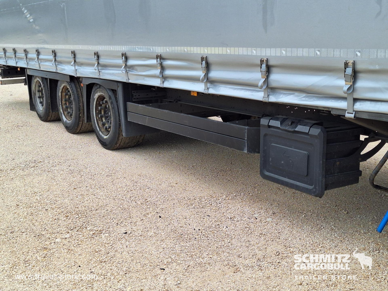 SCHMITZ Curtainsider Mega - Planenauflieger: das Bild 5 SCHMITZ Curtainsider Mega - Planenauflieger: das Bild 5