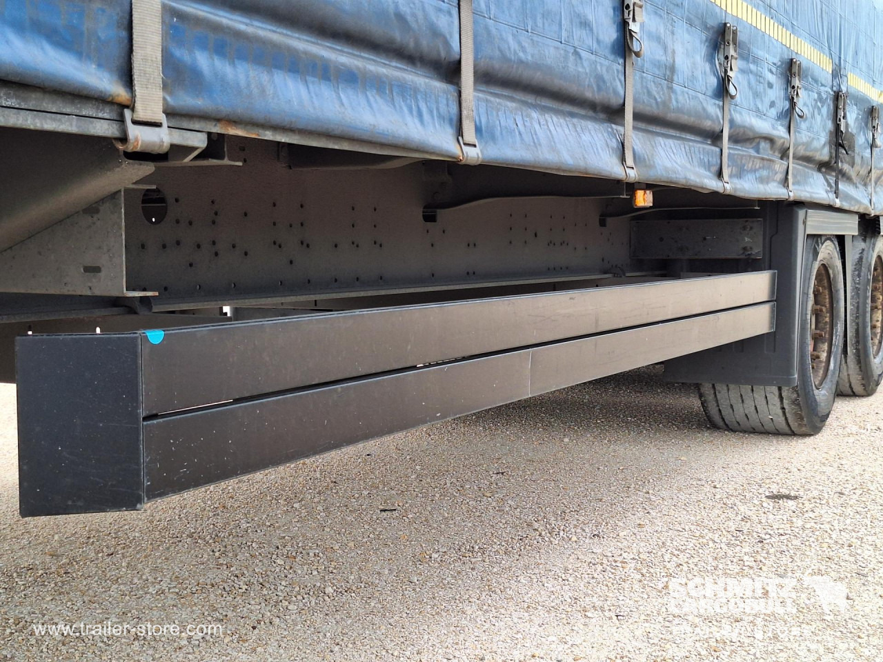 SCHMITZ Curtainsider Mega - Planenauflieger: das Bild 4 SCHMITZ Curtainsider Mega - Planenauflieger: das Bild 4