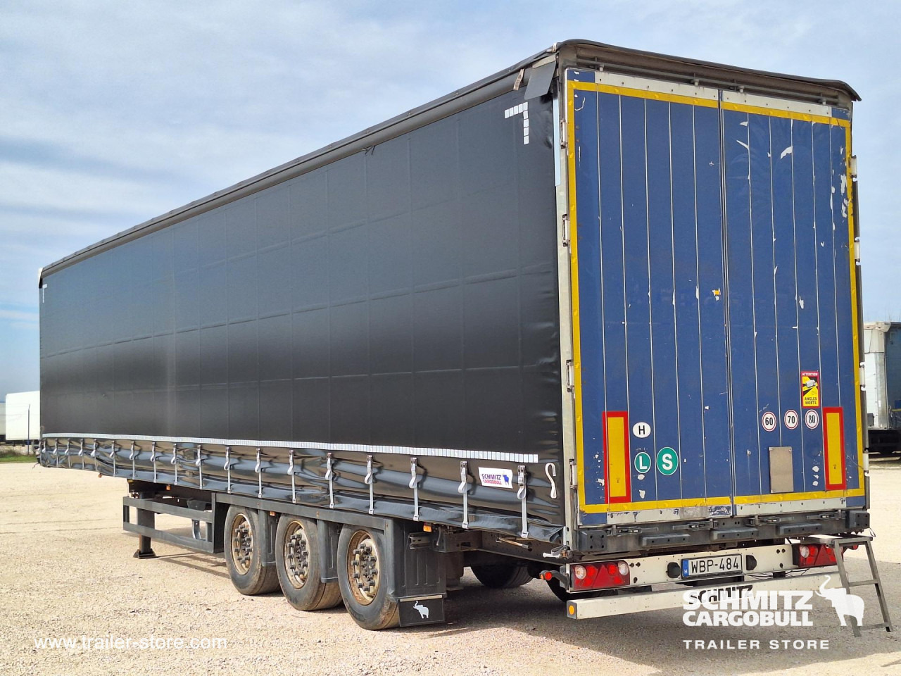 Planenauflieger SCHMITZ Curtainsider Mega: das Bild 7