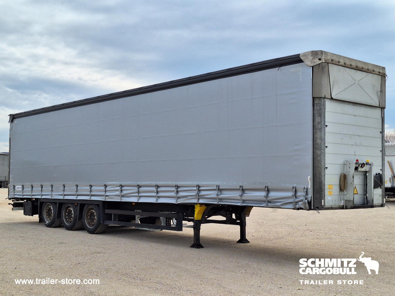 SCHMITZ Curtainsider Mega - Planenauflieger: das Bild 5 SCHMITZ Curtainsider Mega - Planenauflieger: das Bild 5