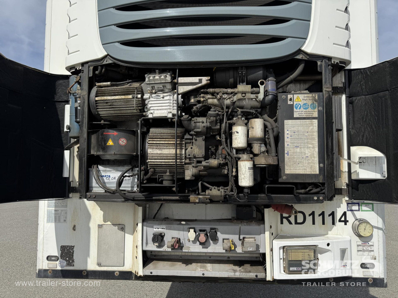SCHMITZ Reefer Multitemp - Isotherm Auflieger: das Bild 2 SCHMITZ Reefer Multitemp - Isotherm Auflieger: das Bild 2