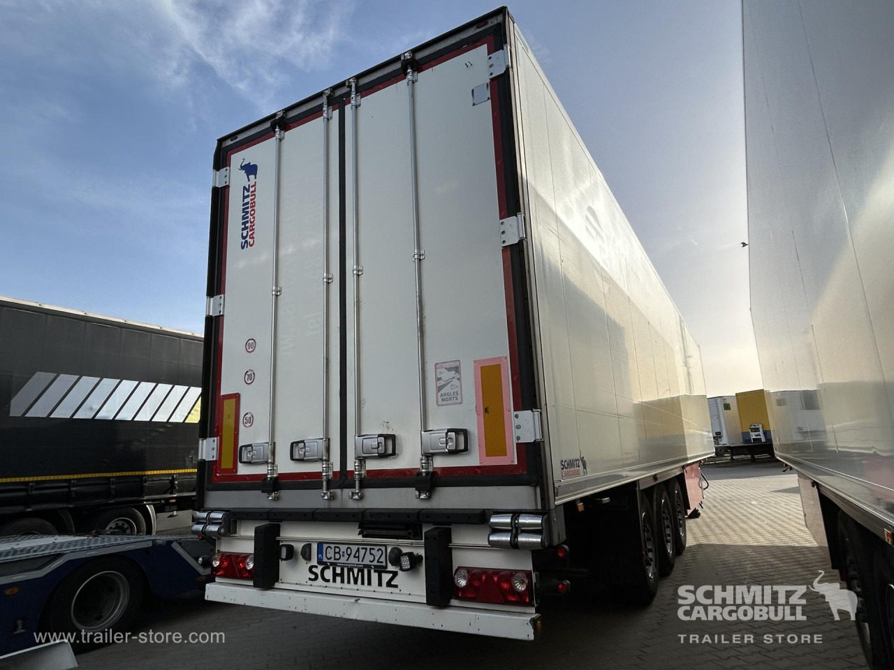 SCHMITZ Reefer Standard - Isotherm Auflieger: das Bild 5 SCHMITZ Reefer Standard - Isotherm Auflieger: das Bild 5