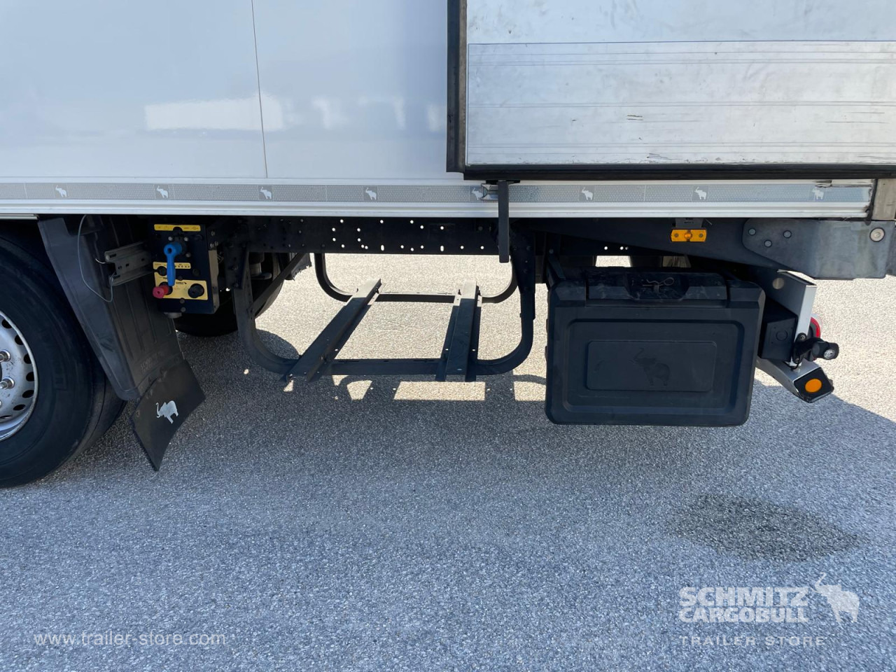 SCHMITZ Reefer Standard - Isotherm Auflieger: das Bild 3 SCHMITZ Reefer Standard - Isotherm Auflieger: das Bild 3