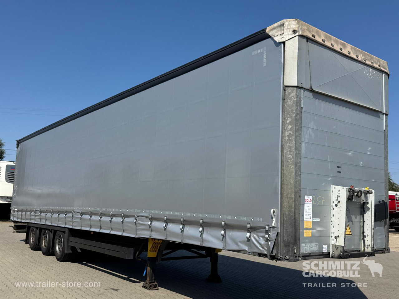 SCHMITZ Curtainsider Mega - Planenauflieger: das Bild 1 SCHMITZ Curtainsider Mega - Planenauflieger: das Bild 1