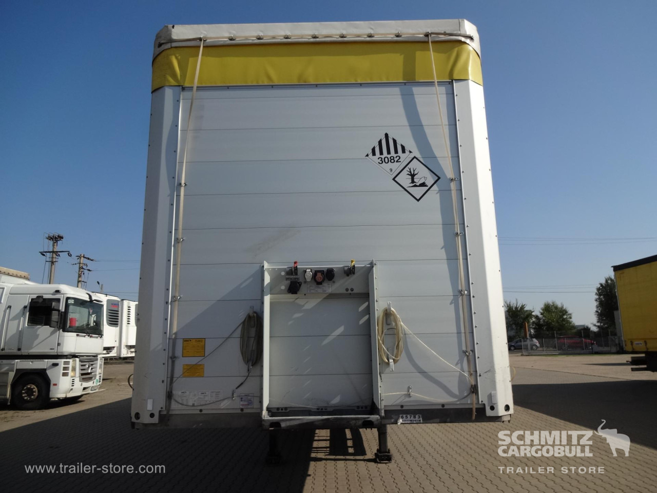 Planenauflieger SCHMITZ Curtainsider Standard: das Bild 9