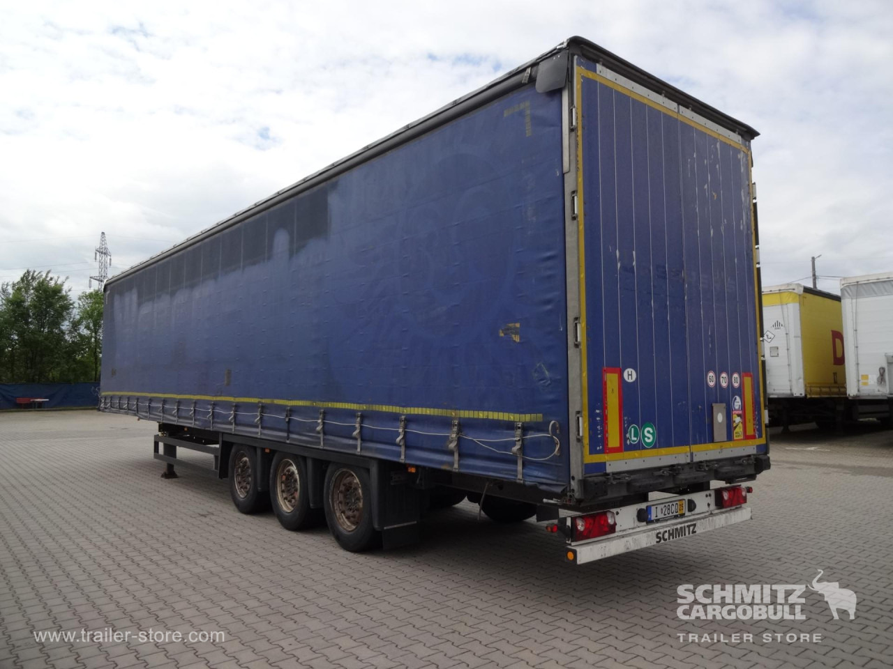 Planenauflieger SCHMITZ Curtainsider Varios: das Bild 6