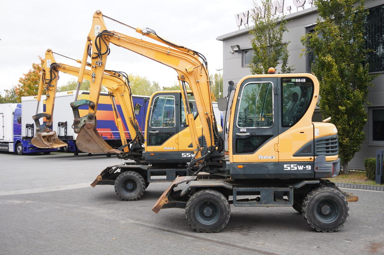 Hyundai Robex 55W-9 Wheeled Excavator 5.5t / 2pcs - Minibagger: das Bild 1 Hyundai Robex 55W-9 Wheeled Excavator 5.5t / 2pcs - Minibagger: das Bild 1