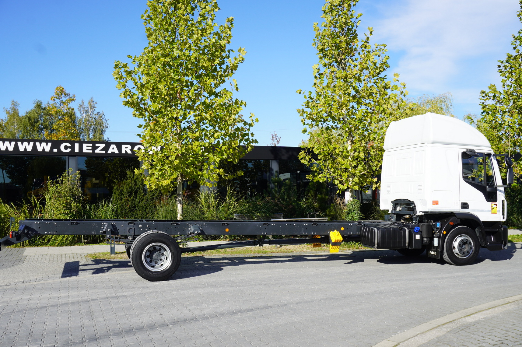 IVECO Eurocargo 140e19 4×2 E6 Glob / ADR / frame 8,1m - Fahrgestell LKW: das Bild 3 IVECO Eurocargo 140e19 4×2 E6 Glob / ADR / frame 8,1m - Fahrgestell LKW: das Bild 3