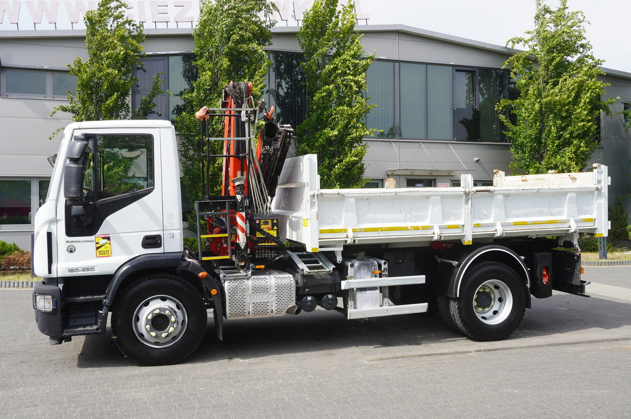 IVECO Eurocargo 160-250 / Fassi F95 crane / 120 tho. km / 3-sided tipper - Kipper, Autokran: das Bild 5 IVECO Eurocargo 160-250 / Fassi F95 crane / 120 tho. km / 3-sided tipper - Kipper, Autokran: das Bild 5
