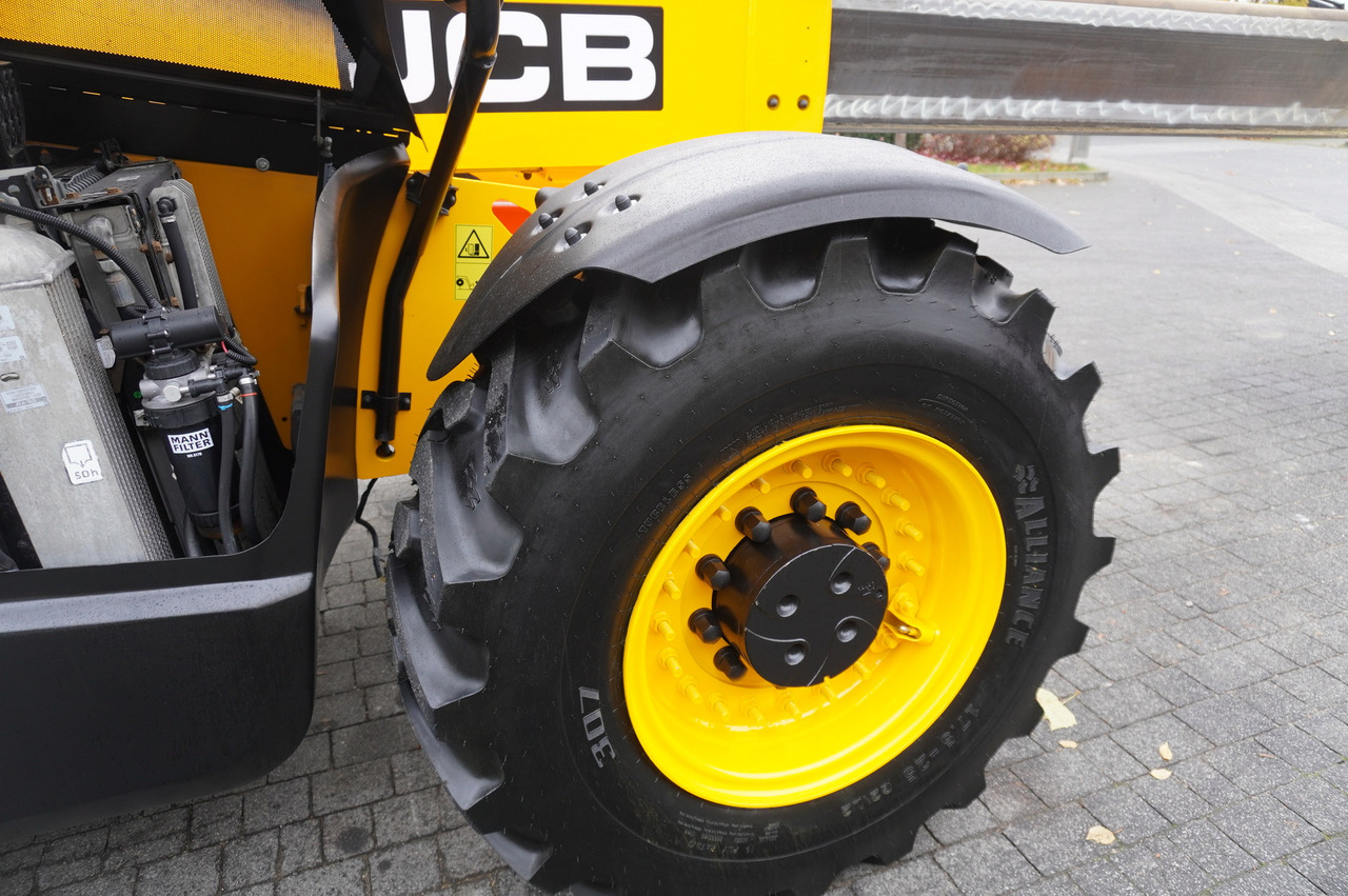 JCB 560-80 / 6 ton lifting capacity / power 146 HP – Finanzierungsleasing JCB 560-80 / 6 ton lifting capacity / power 146 HP: das Bild 26