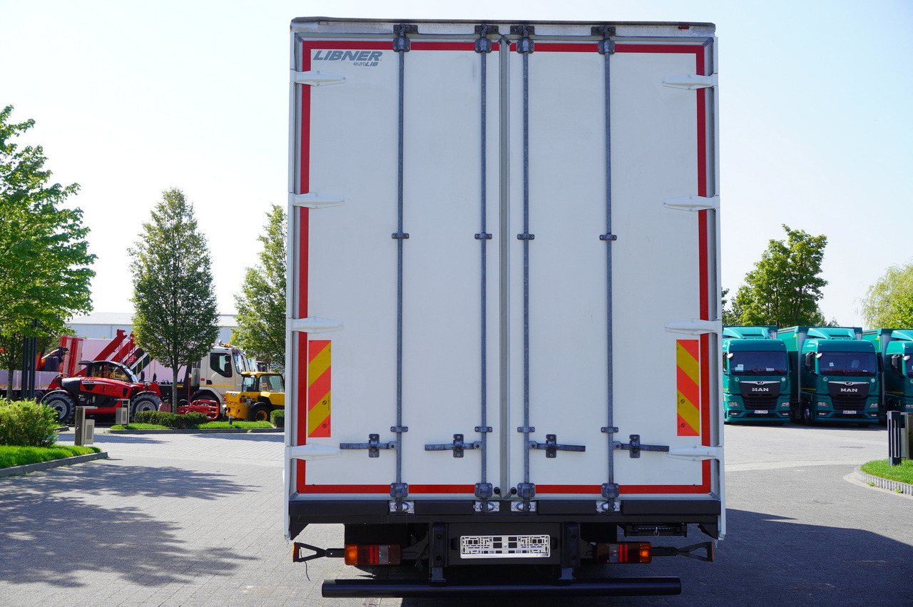 MAN TGL 12.190 / Curtainsider 19 EPAL / Sleeper cab - Plane LKW: das Bild 4 MAN TGL 12.190 / Curtainsider 19 EPAL / Sleeper cab - Plane LKW: das Bild 4