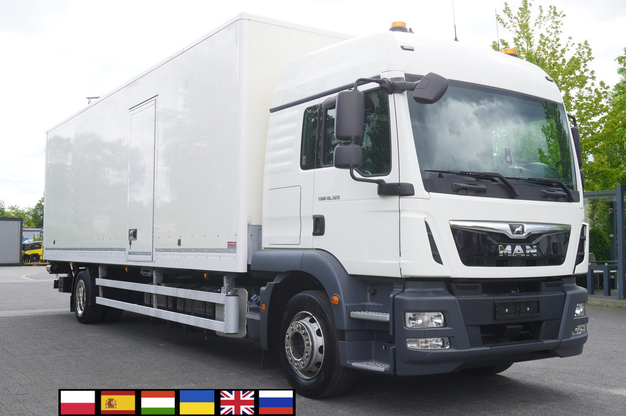 MAN TGM 18.320 / 21 EPAL box / 180 tho. km / Dhollandia 2500 kg / sleeping cab - Koffer LKW: das Bild 1 MAN TGM 18.320 / 21 EPAL box / 180 tho. km / Dhollandia 2500 kg / sleeping cab - Koffer LKW: das Bild 1