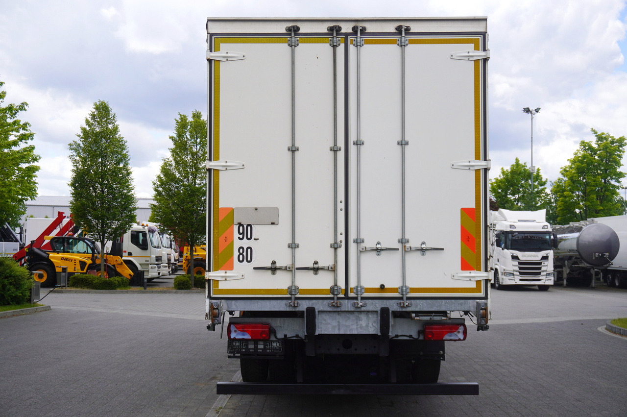 MAN TGS 18.440 / 19 EPAL curtainsider / Sleeper cab - Plane LKW: das Bild 3 MAN TGS 18.440 / 19 EPAL curtainsider / Sleeper cab - Plane LKW: das Bild 3