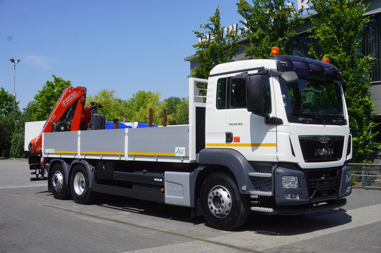 MAN TGS 26.360 Flatbed / Fassi F175 7.7 T / steered 3rd axle - Autokran: das Bild 2 MAN TGS 26.360 Flatbed / Fassi F175 7.7 T / steered 3rd axle - Autokran: das Bild 2