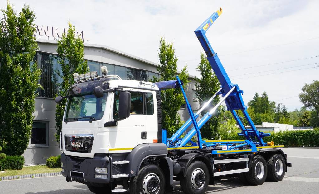 MAN TGS 35.400 8×4 HYVA LIFT 32.56 SE hooklift - Abrollkipper: das Bild 1 MAN TGS 35.400 8×4 HYVA LIFT 32.56 SE hooklift - Abrollkipper: das Bild 1