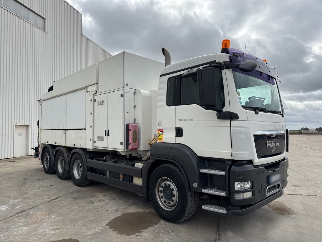 MAN TGS 35.480 8x4 / MTS 4A14T 36.000V vacuum truck / 10 m3 - Saug-/ Spülfahrzeug: das Bild 3 MAN TGS 35.480 8x4 / MTS 4A14T 36.000V vacuum truck / 10 m3 - Saug-/ Spülfahrzeug: das Bild 3