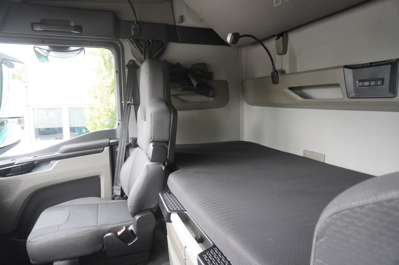 Plane LKW MAN TGX 18.470 / Trailer 19 EPAL / Curtainsider 19 EPAL / 2022 / Retarder / 15 units: das Bild 23 Plane LKW MAN TGX 18.470 / Trailer 19 EPAL / Curtainsider 19 EPAL / 2022 / Retarder / 15 units: das Bild 23