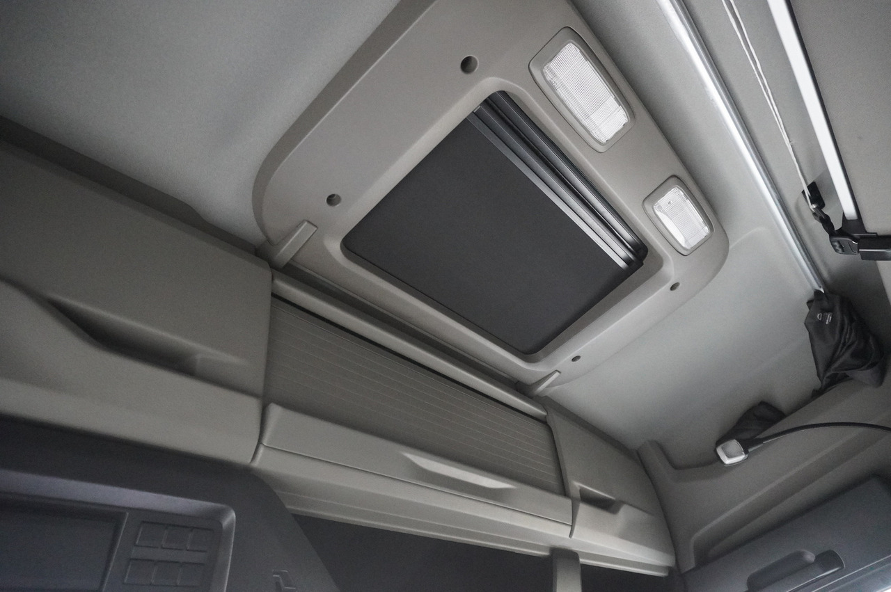 Plane LKW MAN TGX 18.470 / Trailer 19 EPAL / Curtainsider 19 EPAL / 2022 / Retarder / 15 units: das Bild 26 Plane LKW MAN TGX 18.470 / Trailer 19 EPAL / Curtainsider 19 EPAL / 2022 / Retarder / 15 units: das Bild 26