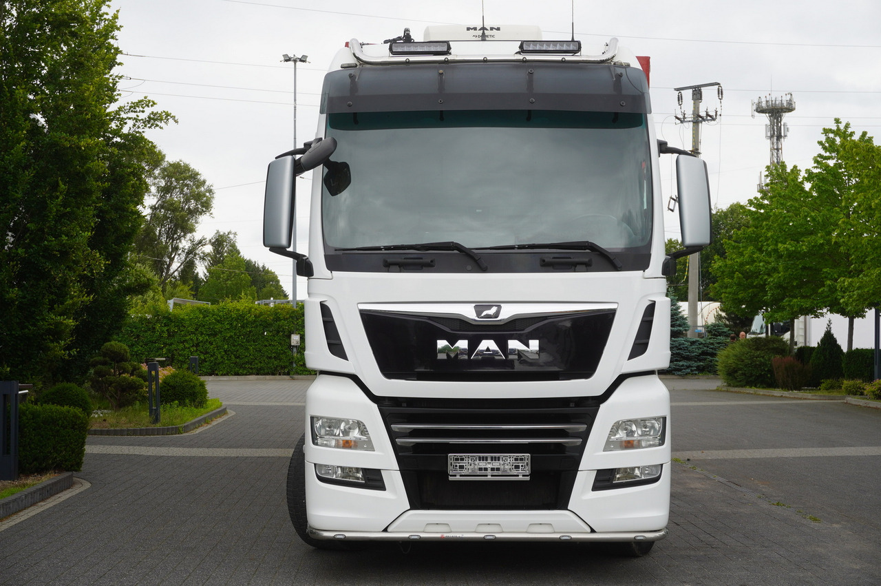Plane LKW MAN TGX 35.580 E6 8x4 /4 / 23 EPAL tarp superstructure / 4th axle steered: das Bild 7