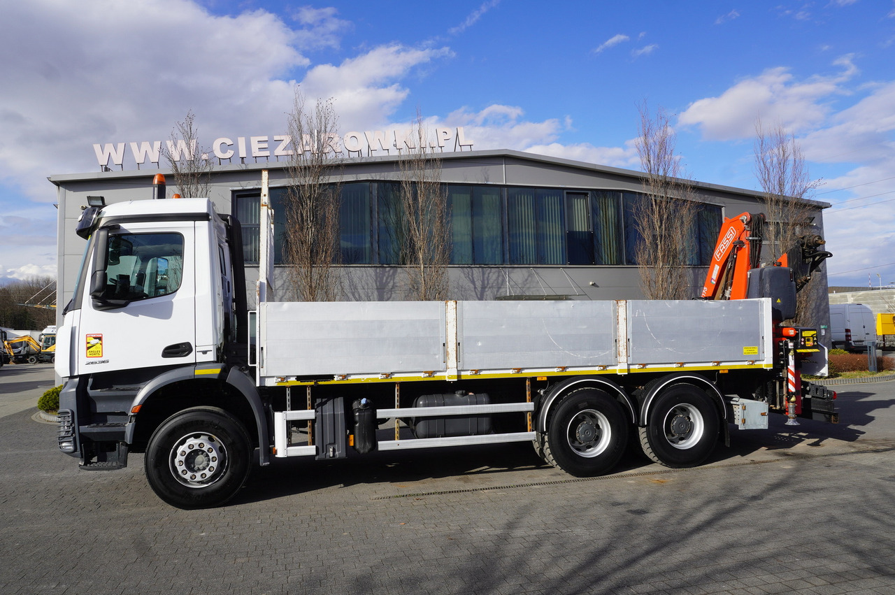 MERCEDES-BENZ AROCS 2636 Flatbed / HDS FASSI F175 7.7 T / 150,000 km - Mobilkran: das Bild 3 MERCEDES-BENZ AROCS 2636 Flatbed / HDS FASSI F175 7.7 T / 150,000 km - Mobilkran: das Bild 3
