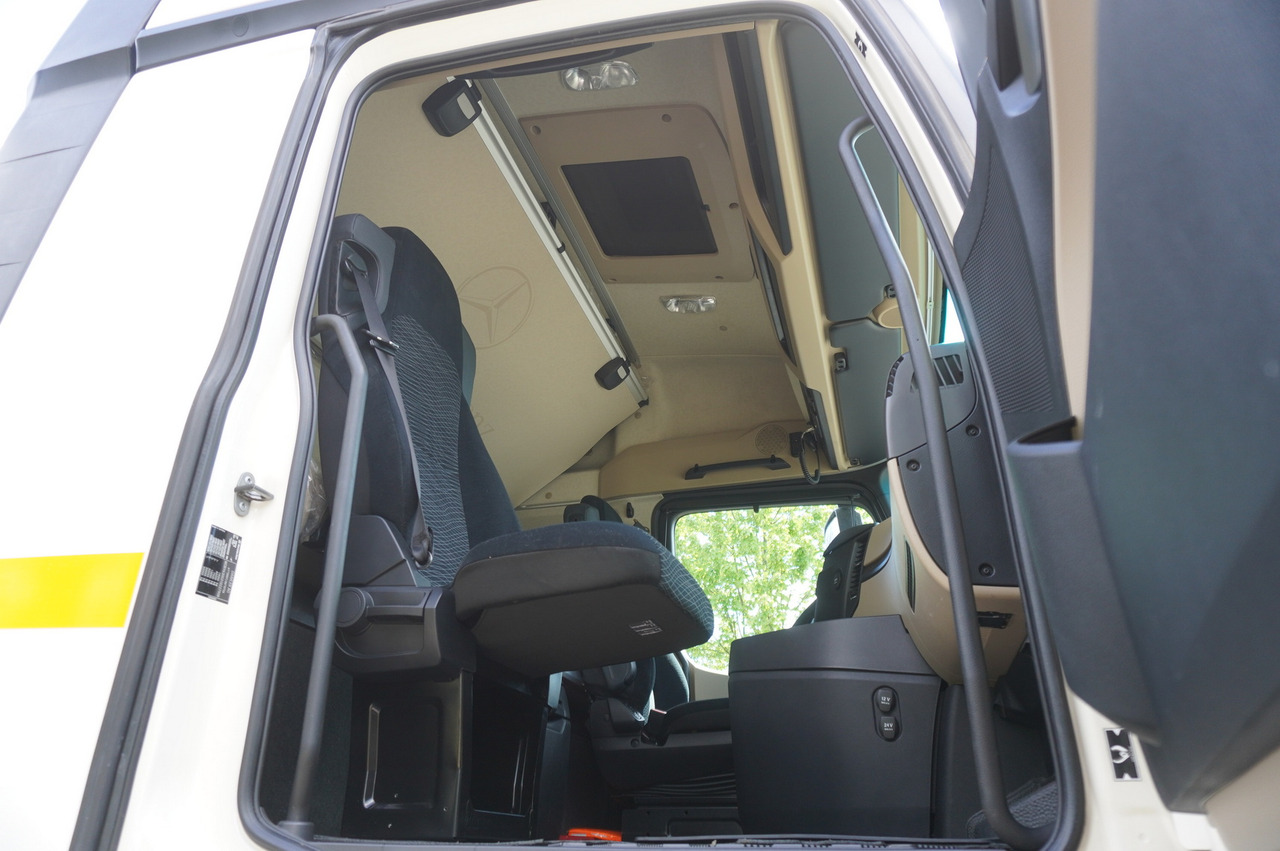 Abschleppwagen MERCEDES-BENZ Actros 1845 4×2 E6 / NEW tow truck platform 8.3 m / Sleeper cab: das Bild 30