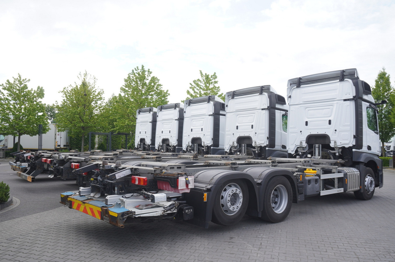 MERCEDES-BENZ Actros 2545 6×2 MP5 / ADR AT / 12 units - Containerwagen/ Wechselfahrgestell LKW: das Bild 4 MERCEDES-BENZ Actros 2545 6×2 MP5 / ADR AT / 12 units - Containerwagen/ Wechselfahrgestell LKW: das Bild 4