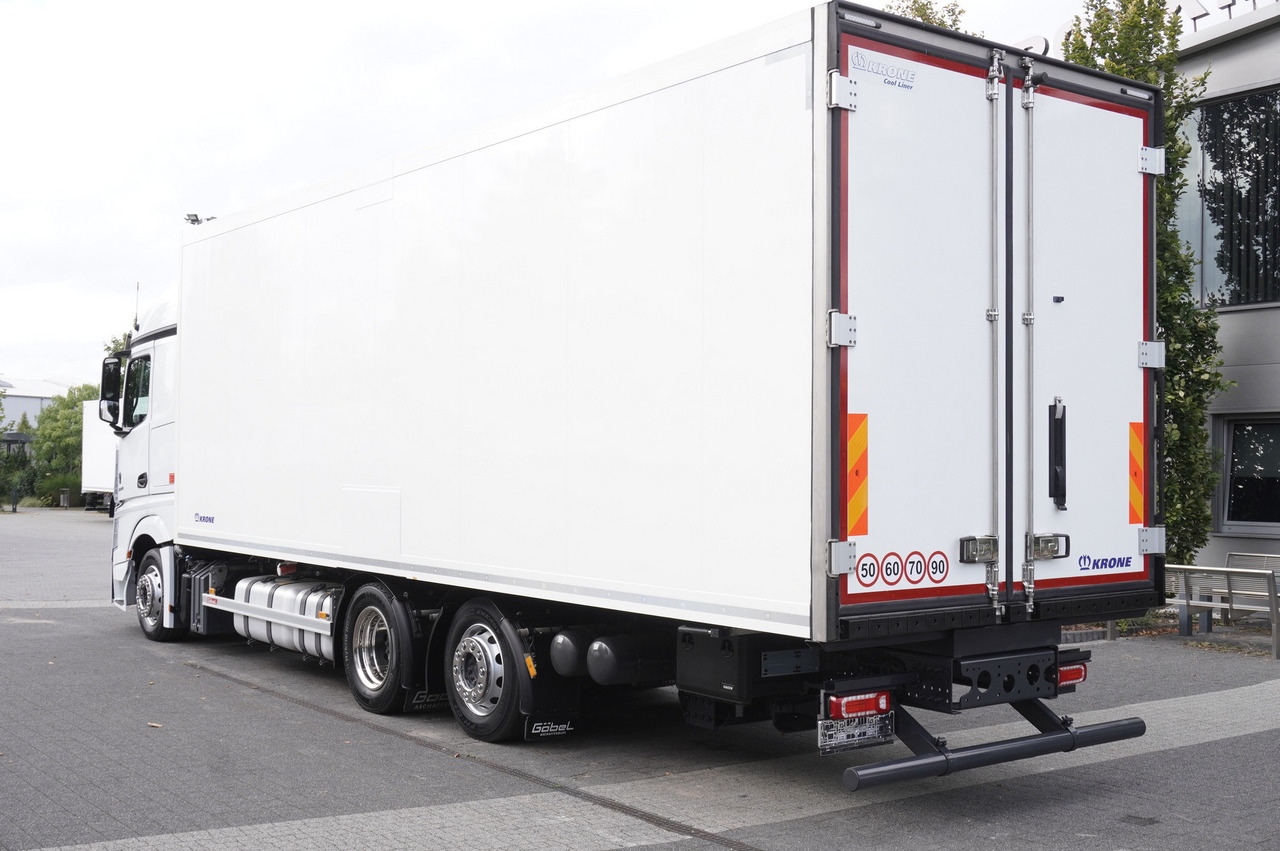 MERCEDES-BENZ Actros 2545 MP5 6×2 E6 / KRONE REFRIGERATOR 40 pallets Bitemperature Doppelstock / high 2.7m - Kühlkoffer LKW: das Bild 3 MERCEDES-BENZ Actros 2545 MP5 6×2 E6 / KRONE REFRIGERATOR 40 pallets Bitemperature Doppelstock / high 2.7m - Kühlkoffer LKW: das Bild 3