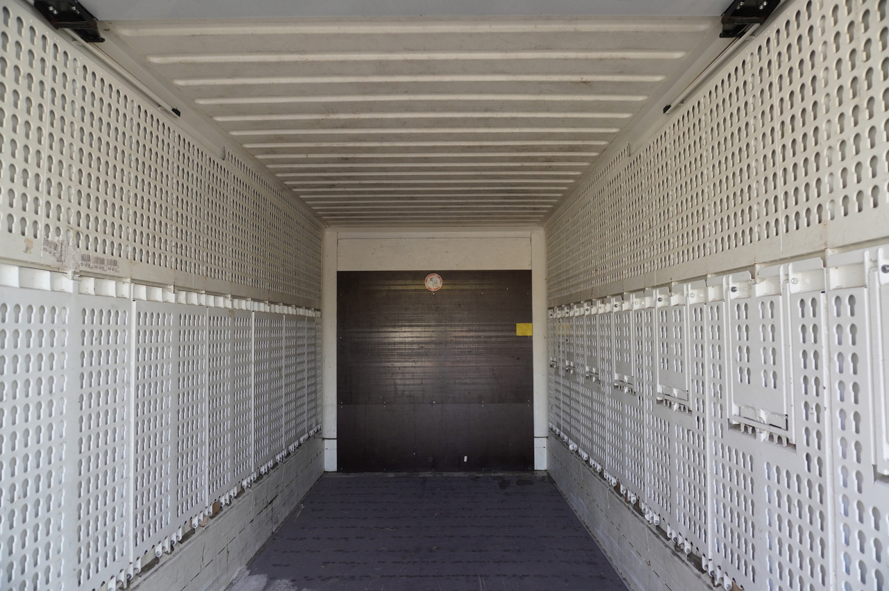 MERCEDES-BENZ Actros 2545 MP5 / KRONE 18 EPAL box body / ADR AT - Kühlkoffer LKW: das Bild 4 MERCEDES-BENZ Actros 2545 MP5 / KRONE 18 EPAL box body / ADR AT - Kühlkoffer LKW: das Bild 4