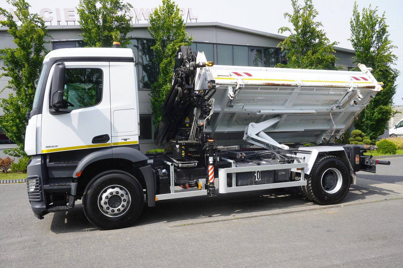 Pritsche LKW, Autokran MERCEDES-BENZ Arocs 1833 / 87,000 km!!! / Hds HIAB X-DUO 128 B-2 / three-sided tipper: das Bild 15