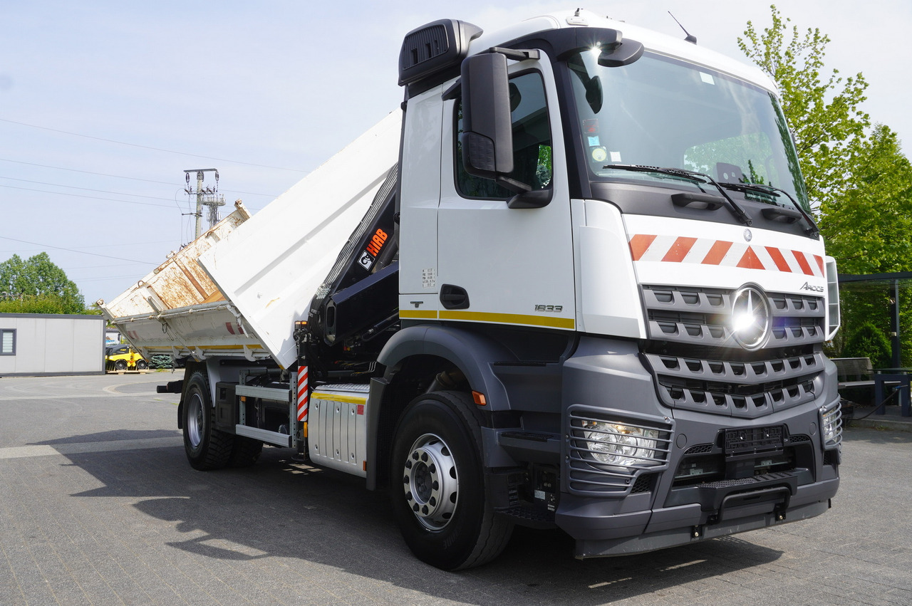 Pritsche LKW, Autokran MERCEDES-BENZ Arocs 1833 / 87,000 km!!! / Hds HIAB X-DUO 128 B-2 / three-sided tipper: das Bild 16