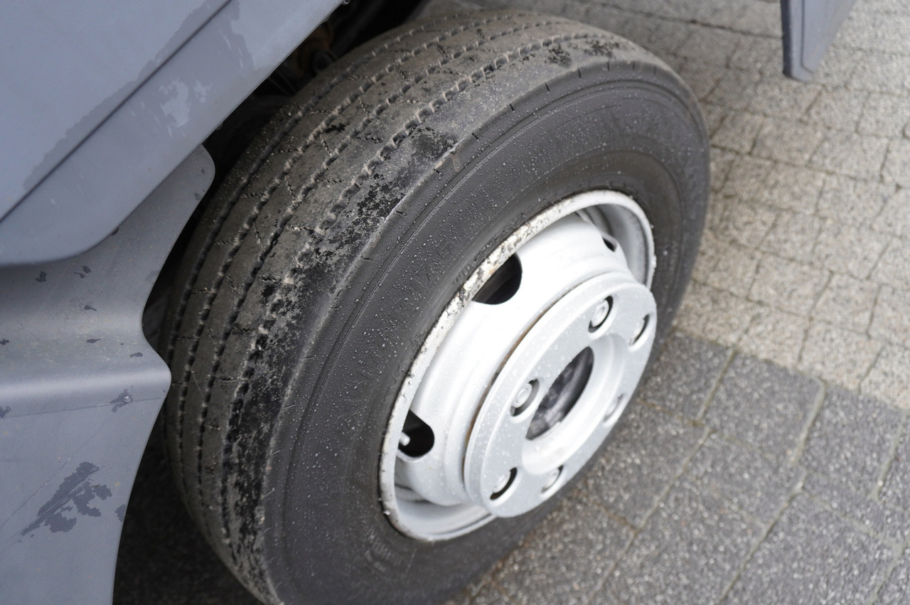 Koffer LKW MERCEDES-BENZ Atego 816 E6 4x2 / container / 15 pallets: das Bild 11