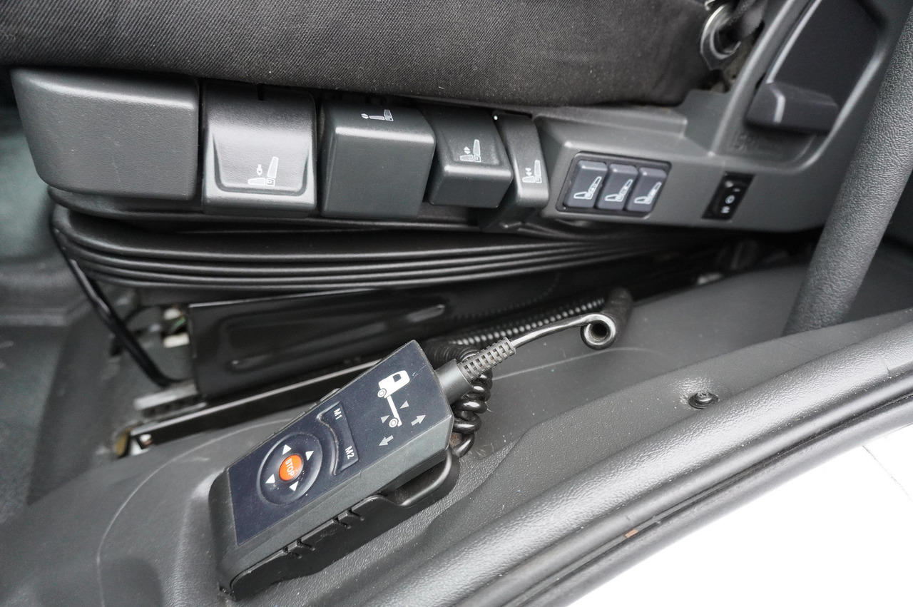 Autotransporter LKW MERCEDES-BENZ Atego 818 / New Galvanized Tow Truck: das Bild 23 Autotransporter LKW MERCEDES-BENZ Atego 818 / New Galvanized Tow Truck: das Bild 23