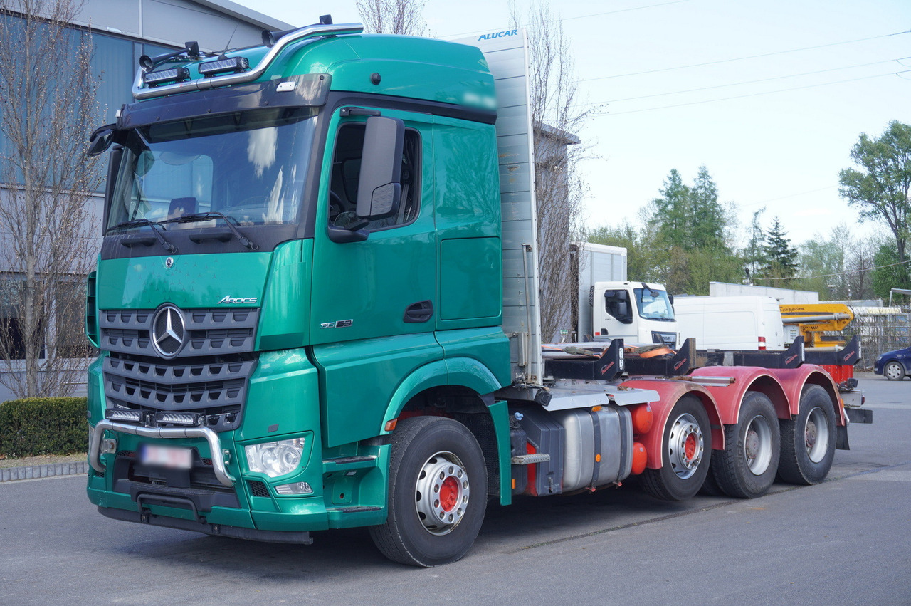 Mercedes-Benz Arocs 3563 8 × 4 / 630 HP / steered axle / Logging superstructure - Fahrgestell LKW: das Bild 3 Mercedes-Benz Arocs 3563 8 × 4 / 630 HP / steered axle / Logging superstructure - Fahrgestell LKW: das Bild 3