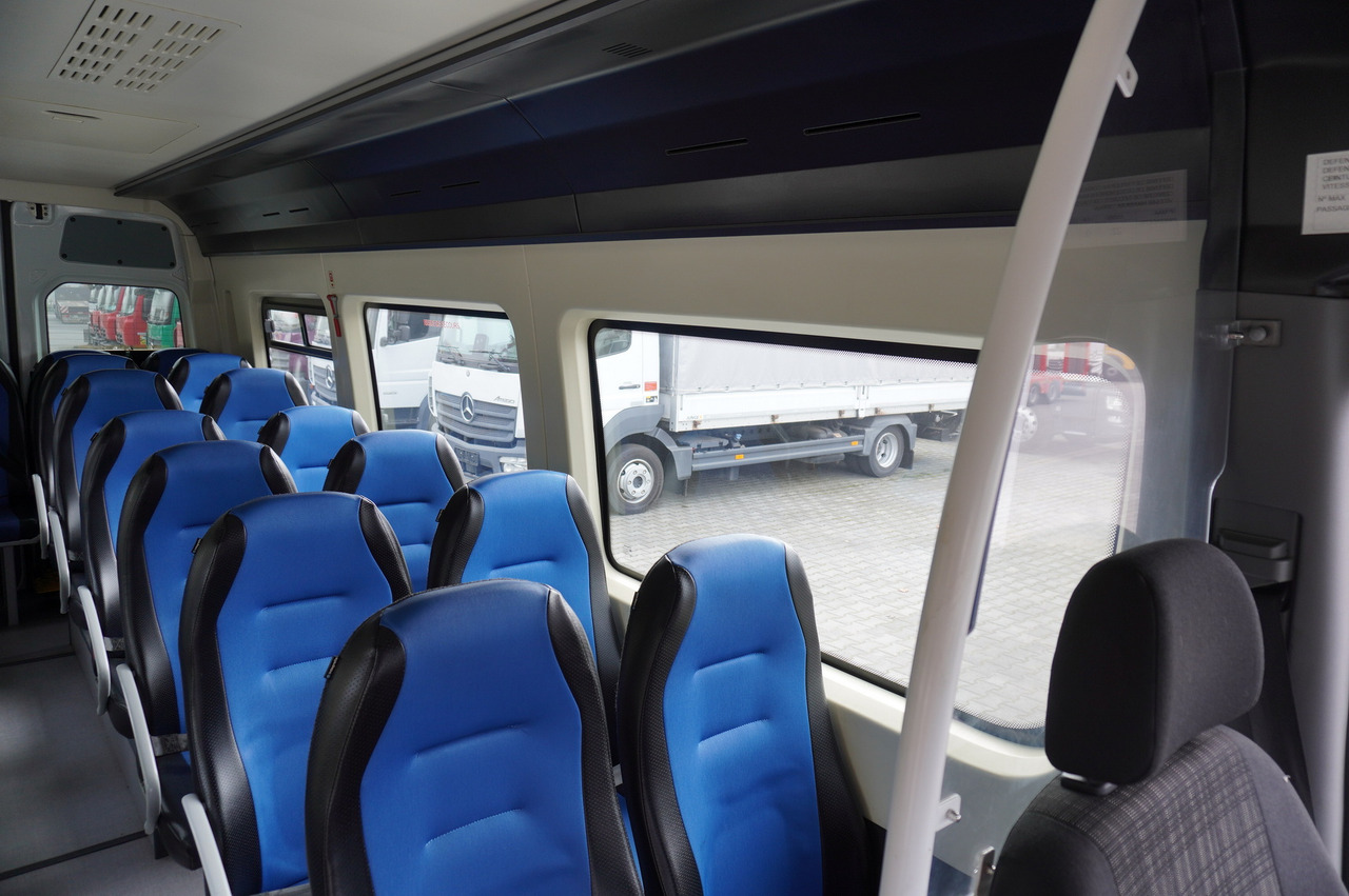 Schulbus Mercedes-Benz Sprinter 516 CDI / School bus / 23 seats / automatic: das Bild 23