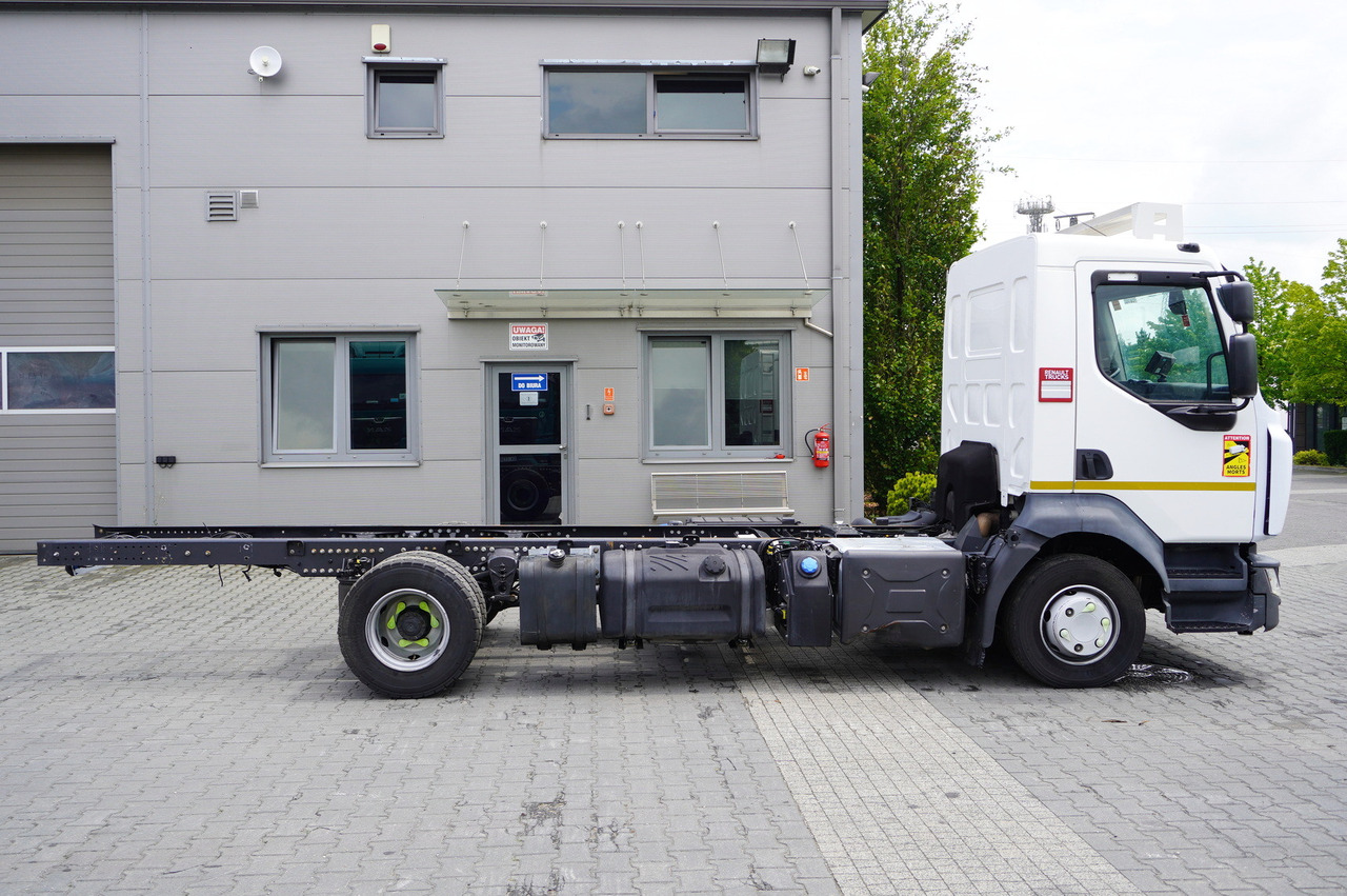 RENAULT D12 / Chassis 5.6 m / Differential lock / 160 tho. km - Fahrgestell LKW: das Bild 5 RENAULT D12 / Chassis 5.6 m / Differential lock / 160 tho. km - Fahrgestell LKW: das Bild 5