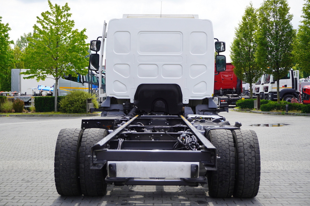 RENAULT D12 / Chassis 5.6 m / Differential lock / 160 tho. km - Fahrgestell LKW: das Bild 4 RENAULT D12 / Chassis 5.6 m / Differential lock / 160 tho. km - Fahrgestell LKW: das Bild 4