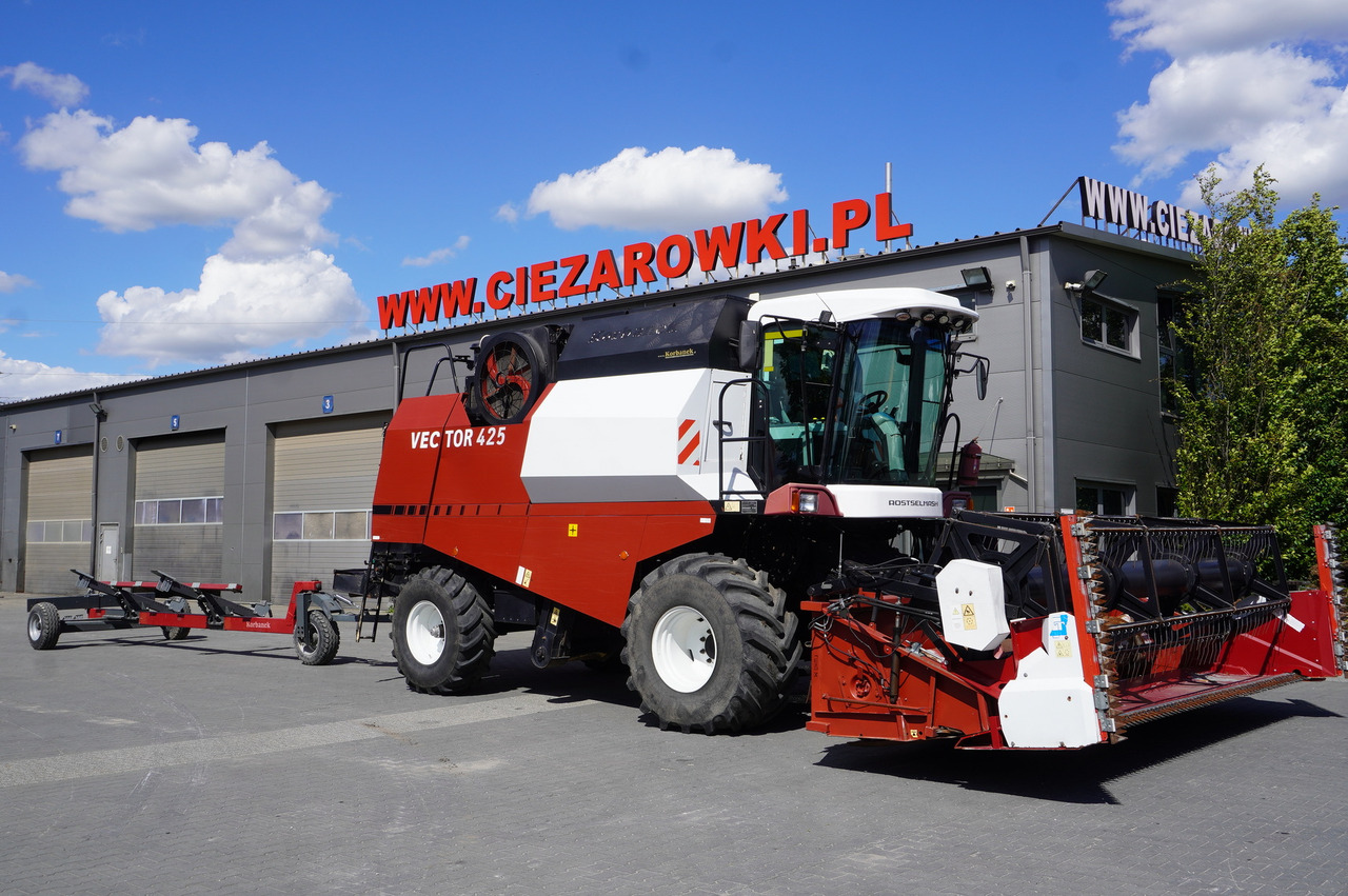 ROSTSELMASH VECTOR 425 RSM-101 grain harvester + Header 5 m + rapeseed harvesting extension / 2300 MTH - Mähdrescher: das Bild 2 ROSTSELMASH VECTOR 425 RSM-101 grain harvester + Header 5 m + rapeseed harvesting extension / 2300 MTH - Mähdrescher: das Bild 2