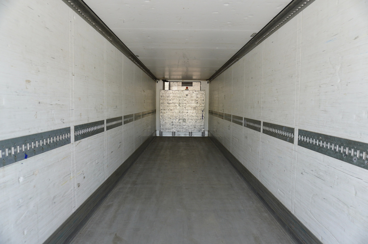 SCHMITZ refrigerated semi-trailer / Thermoking SLX E Spectrum 250 / Multitemperature - Kühlkoffer Auflieger: das Bild 4 SCHMITZ refrigerated semi-trailer / Thermoking SLX E Spectrum 250 / Multitemperature - Kühlkoffer Auflieger: das Bild 4