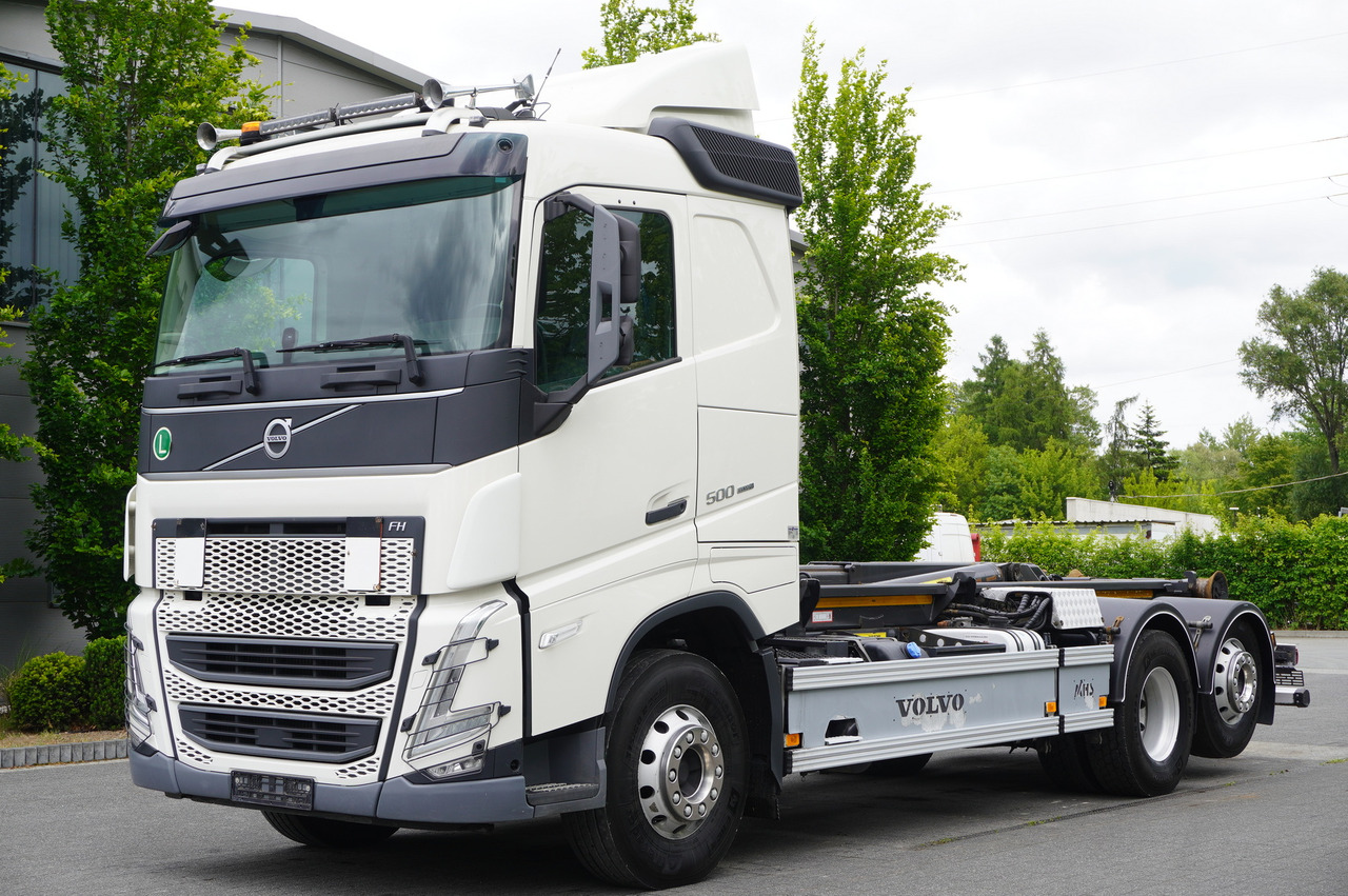 VOLVO FH 500 / VDL hooklift 21 tons / 2022 / steering 3d axle / 2 units - Abrollkipper: das Bild 2 VOLVO FH 500 / VDL hooklift 21 tons / 2022 / steering 3d axle / 2 units - Abrollkipper: das Bild 2