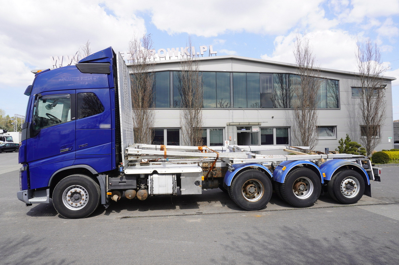 VOLVO FH16 750 8x4 / 750 HP! / 20 t load capacity / stanchion superstructure - Fahrgestell LKW: das Bild 5 VOLVO FH16 750 8x4 / 750 HP! / 20 t load capacity / stanchion superstructure - Fahrgestell LKW: das Bild 5