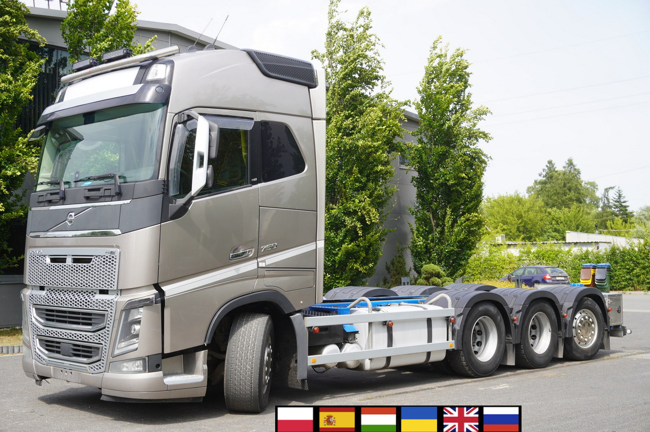 VOLVO FH16 750 8x4x4 / 750 HP! / Frame 685 cm / Steered 4th axle - Autokran: das Bild 1 VOLVO FH16 750 8x4x4 / 750 HP! / Frame 685 cm / Steered 4th axle - Autokran: das Bild 1