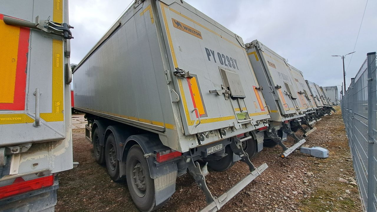 WIELTON NW-3 / weight 6.2 t / capacity 38m3 / Electrically folded roof / Teflon / 20 units, 2022 - Kipper Auflieger: das Bild 4 WIELTON NW-3 / weight 6.2 t / capacity 38m3 / Electrically folded roof / Teflon / 20 units, 2022 - Kipper Auflieger: das Bild 4