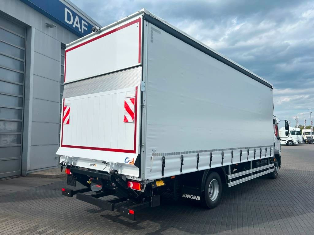 DAF XB 290 FA 16t Junge Curtainsider LBW 1.5 to. AHK - Plane LKW: das Bild 4 DAF XB 290 FA 16t Junge Curtainsider LBW 1.5 to. AHK - Plane LKW: das Bild 4