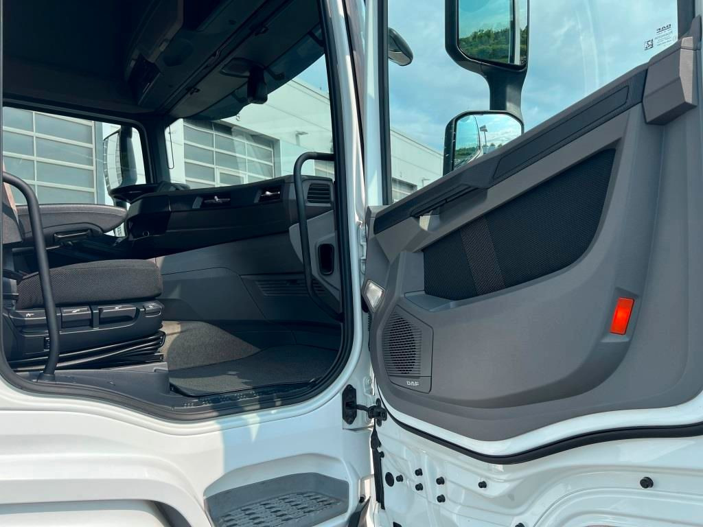 Sattelzugmaschine DAF XFn 480 FT Intarder 2xTank 1.105 L Vollspoiler: das Bild 17