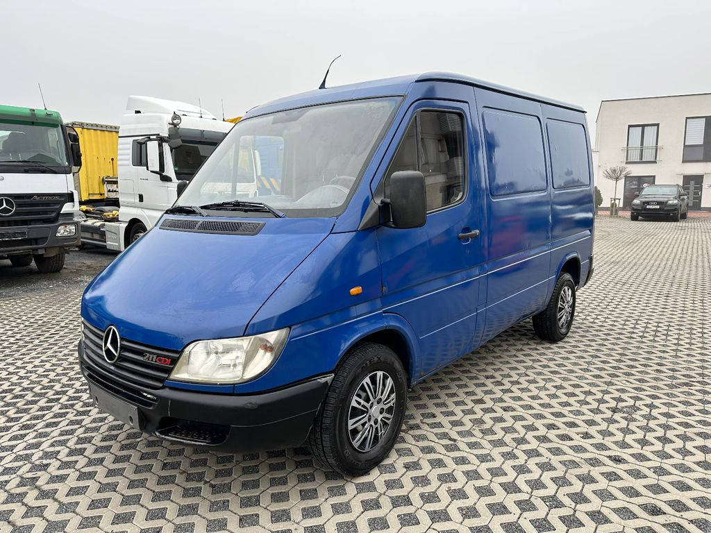 Mercedes-Benz 211 CDI - Kleintransporter: das Bild 1 Mercedes-Benz 211 CDI - Kleintransporter: das Bild 1