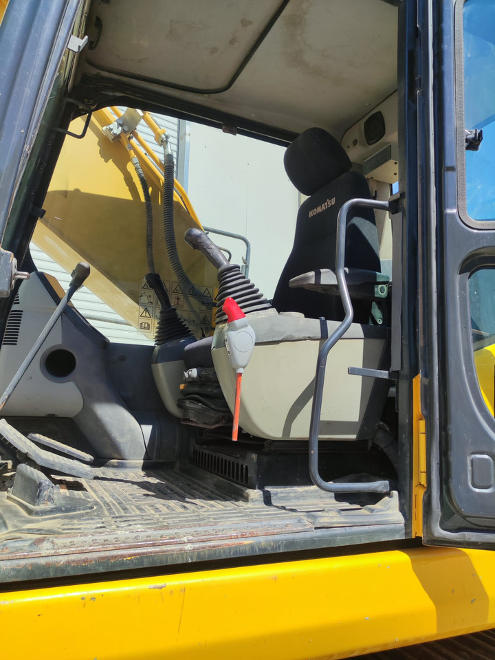 KOMATSU PC210NLC-8 - Kettenbagger: das Bild 5 KOMATSU PC210NLC-8 - Kettenbagger: das Bild 5