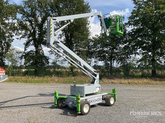 2000 Skyjack SJ12 2WD Electric Articulating Boom Lift - Gelenkarmbühne: das Bild 1 2000 Skyjack SJ12 2WD Electric Articulating Boom Lift - Gelenkarmbühne: das Bild 1