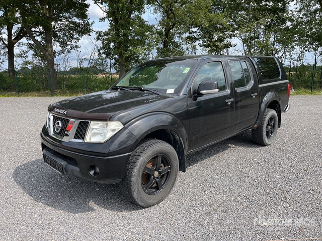 2008 Nissan Navara 4x4 Dual Cab Pickup - Schlegelmäher/ Mulcher: das Bild 2 2008 Nissan Navara 4x4 Dual Cab Pickup - Schlegelmäher/ Mulcher: das Bild 2