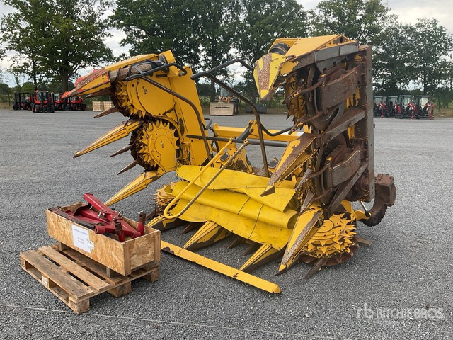 2010 New Holland 360 Forage Harvester Header - Andere Technik: das Bild 1 2010 New Holland 360 Forage Harvester Header - Andere Technik: das Bild 1